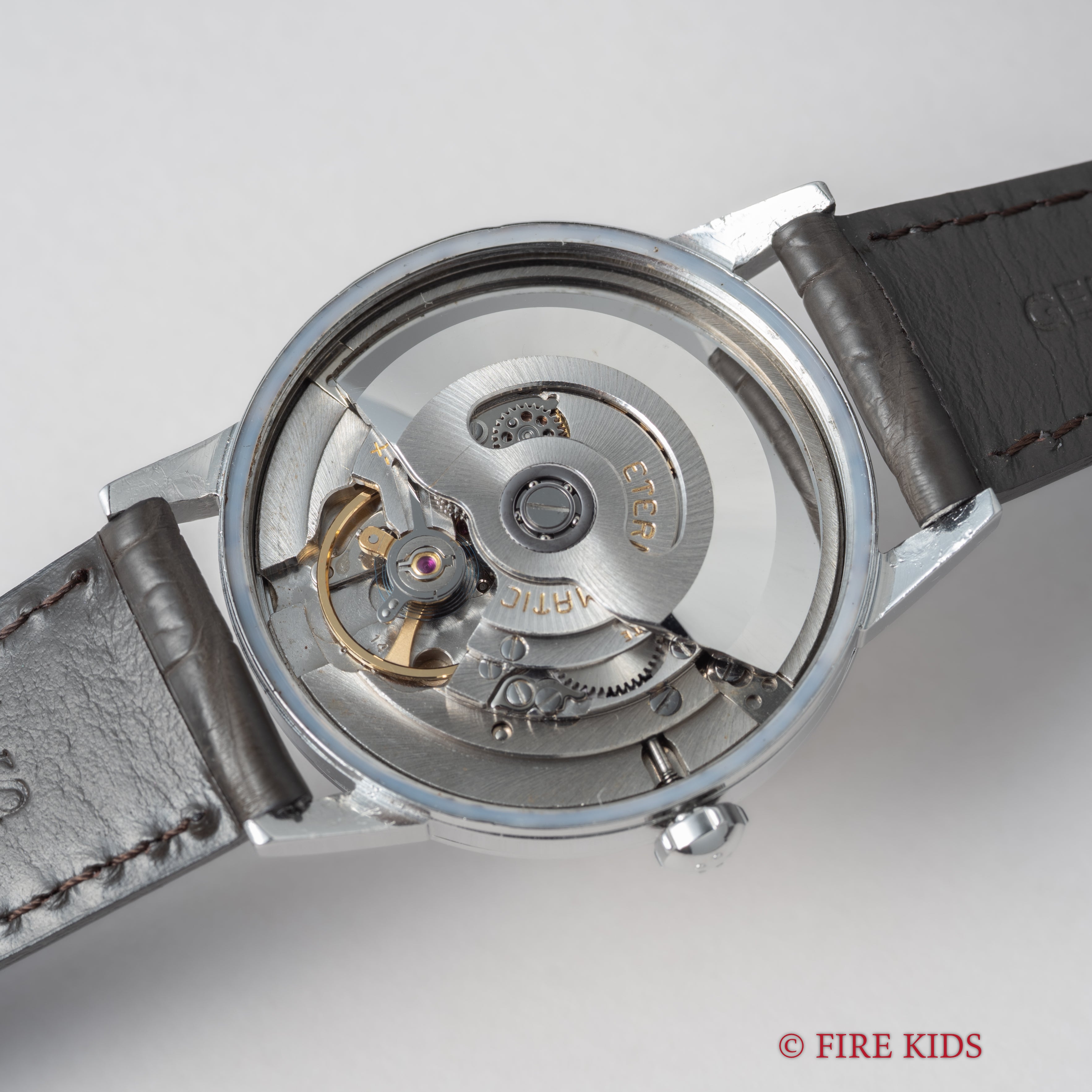 エテルナ マチック 1960年代製 自動巻き ノンデイト スクリューバックケース