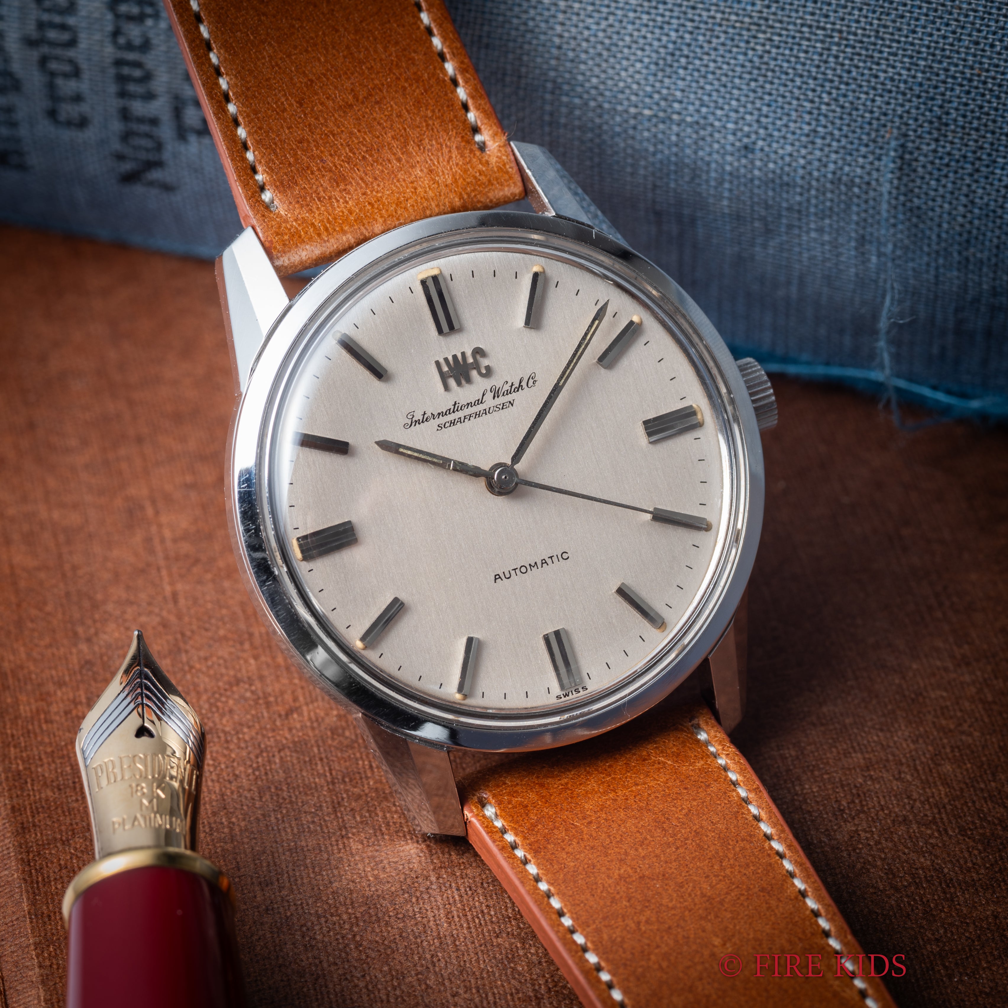 IWC 1972年製 ラウンドケース ペラトン式自動巻き Cal.854B R810A お魚リューズ