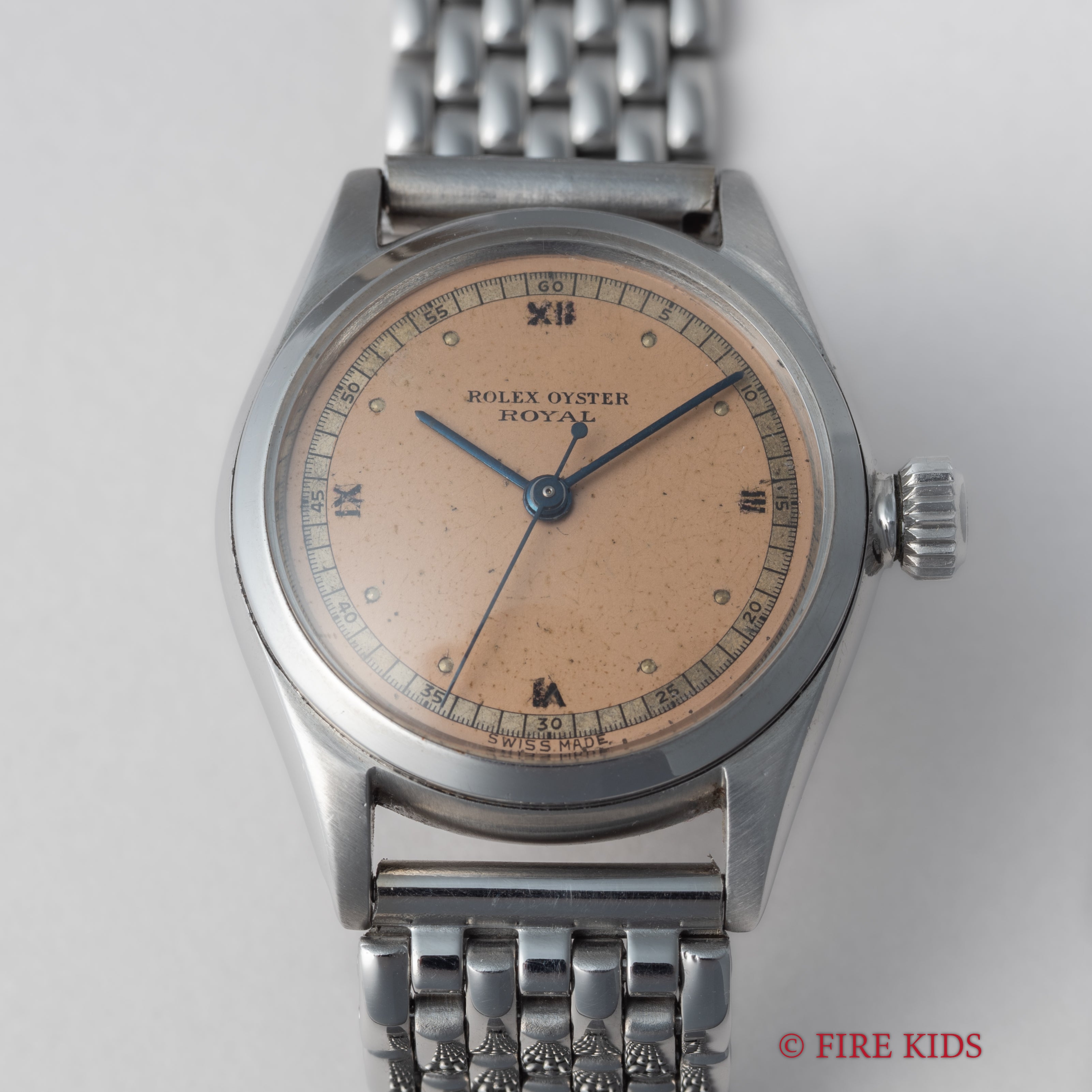 ロレックス オイスター ロイヤル 飛びローマンダイヤル 1941年製 Ref.2574 手巻き