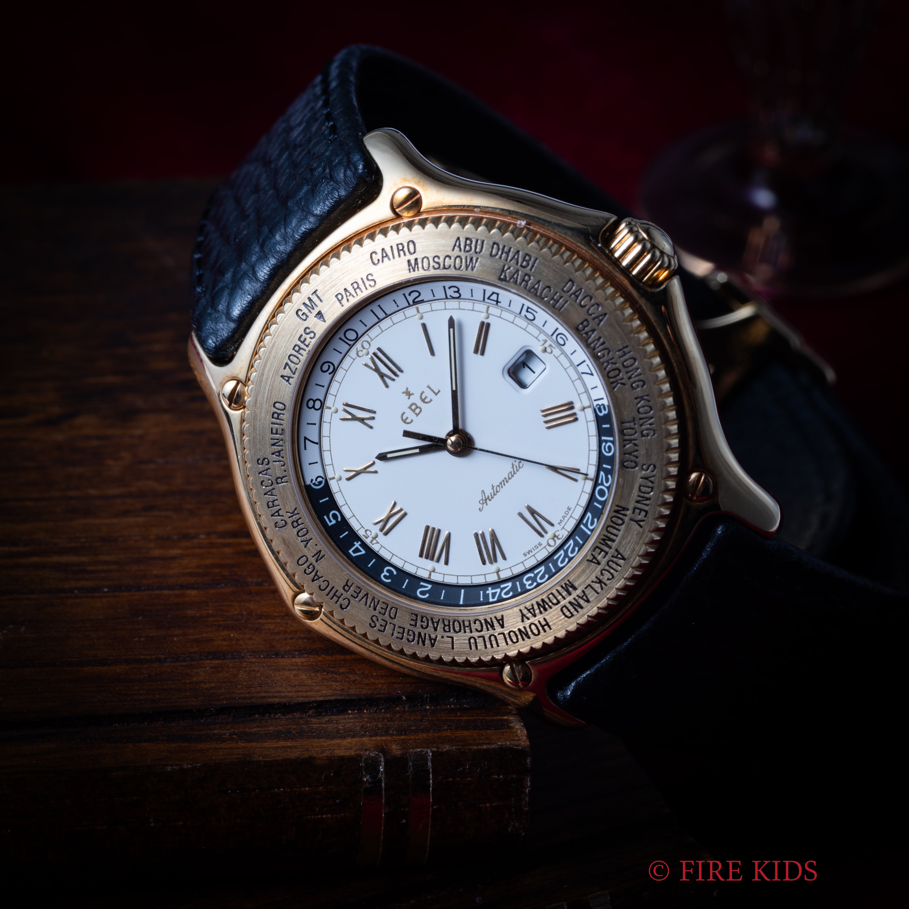 エベル ボイジャー ワールドタイム 自動巻 18金無垢 1993年発行ギャラ付 純正金無垢Dバックル付