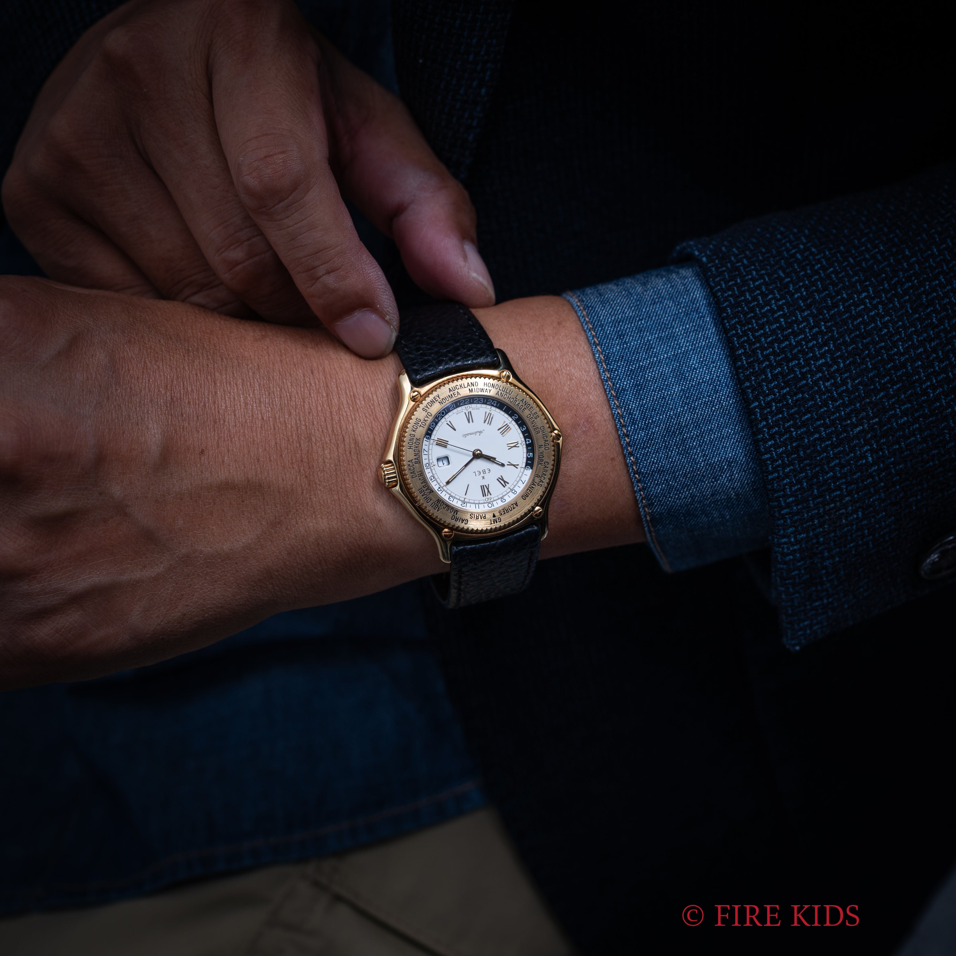 エベル ボイジャー ワールドタイム 自動巻 18金無垢 1993年発行ギャラ付 純正金無垢Dバックル付