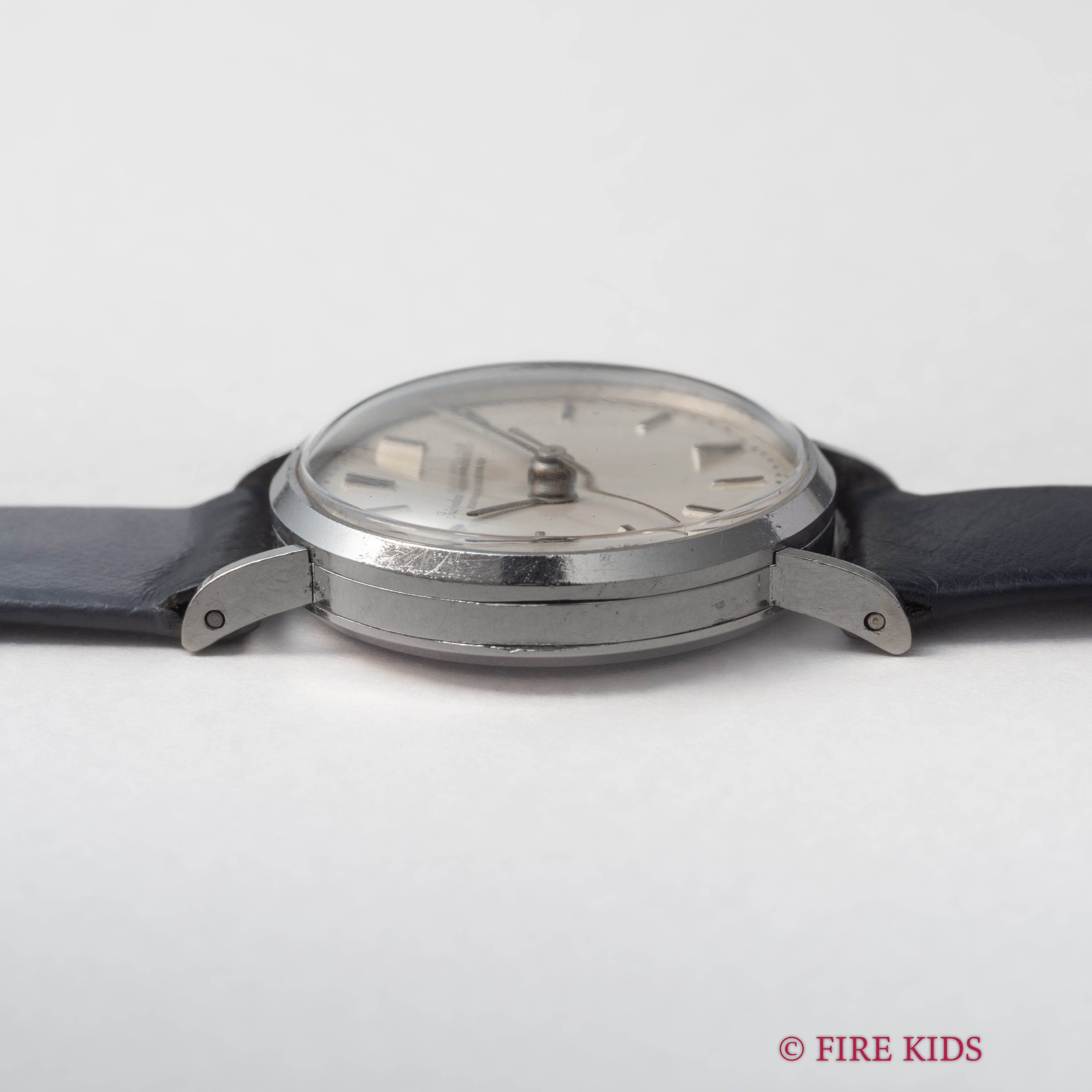 IWC ラウンドケース 1965年製 手巻き Cal.401 箱付き