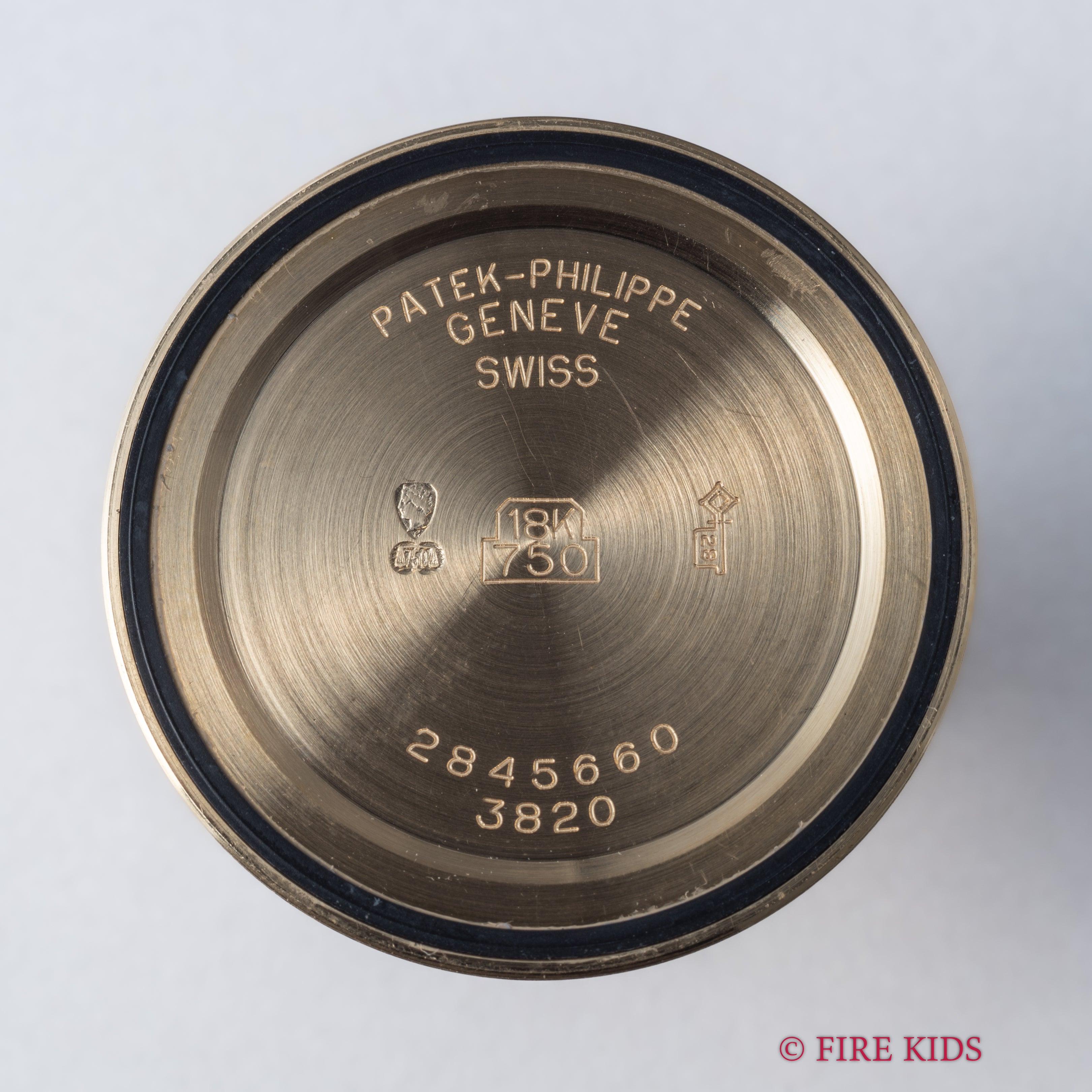 パテックフィリップ Ref.3820 カラトラバ 1990年代製 Cal.177 手巻き 18金イエローゴールド ブレゲ針ブレゲ数字