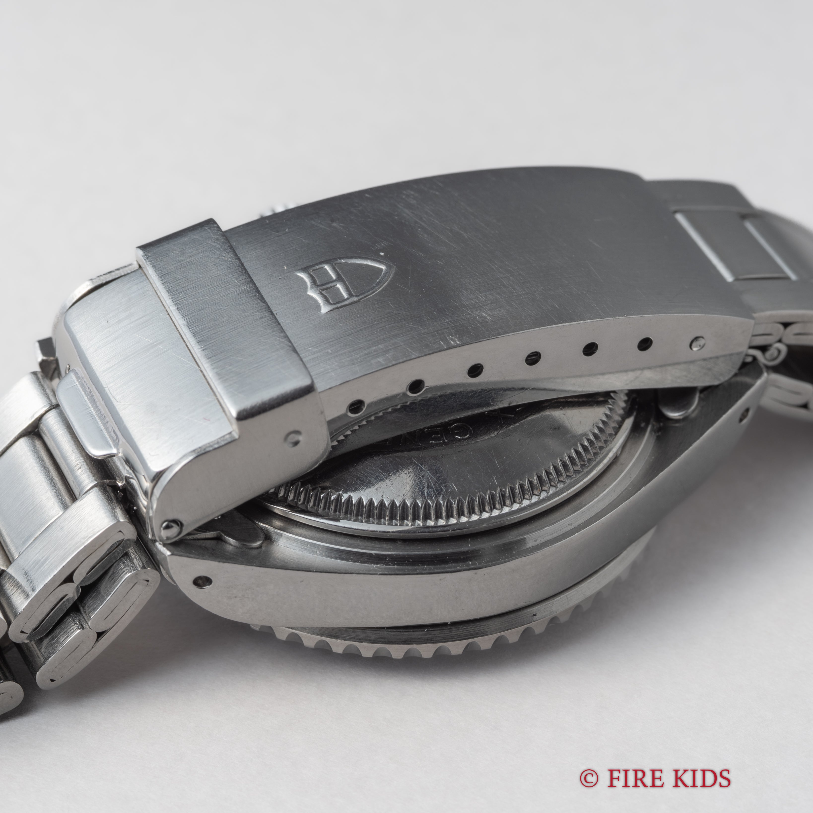 チューダー ミニサブ 1989年製 Ref.73090 ブルーダイヤルベゼル 王冠リューズ 3連オイスターブレス