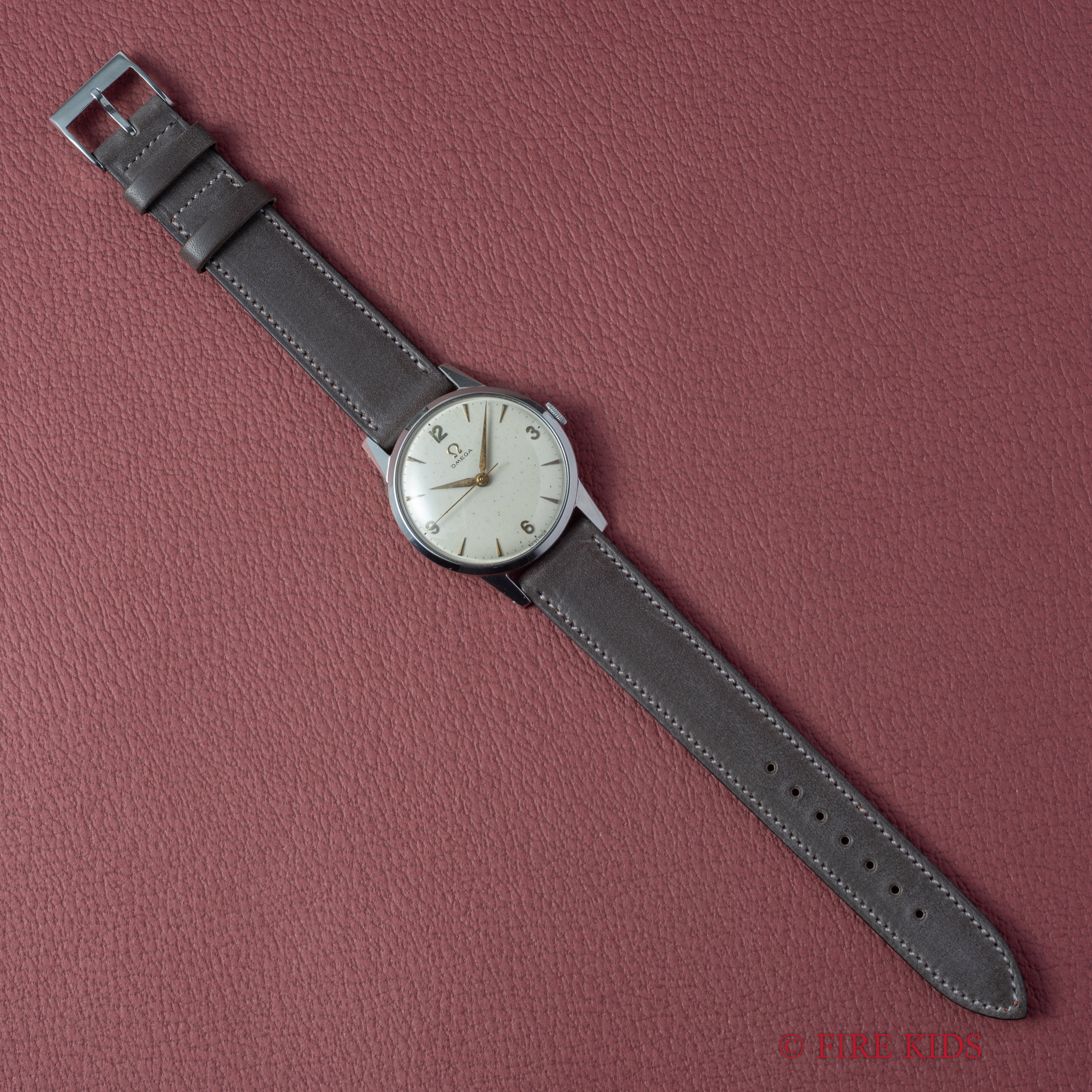 オメガ 30mmキャリバー Ref.2496 12 SC cal.284 手巻き