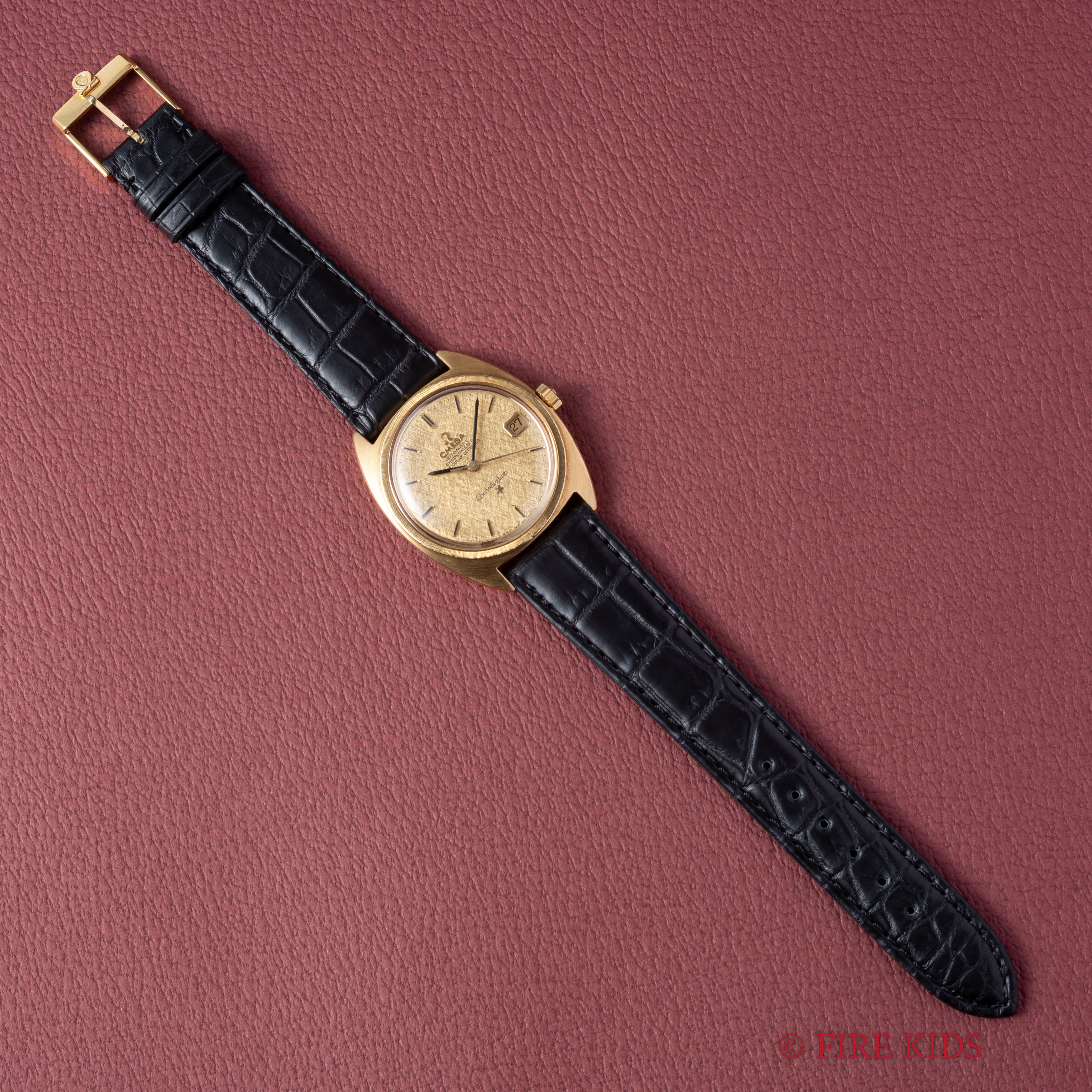 オメガ コンステレーション Cライン 1969年製 18金無垢イエローゴールド リネンダイヤル ジェンタデザイン