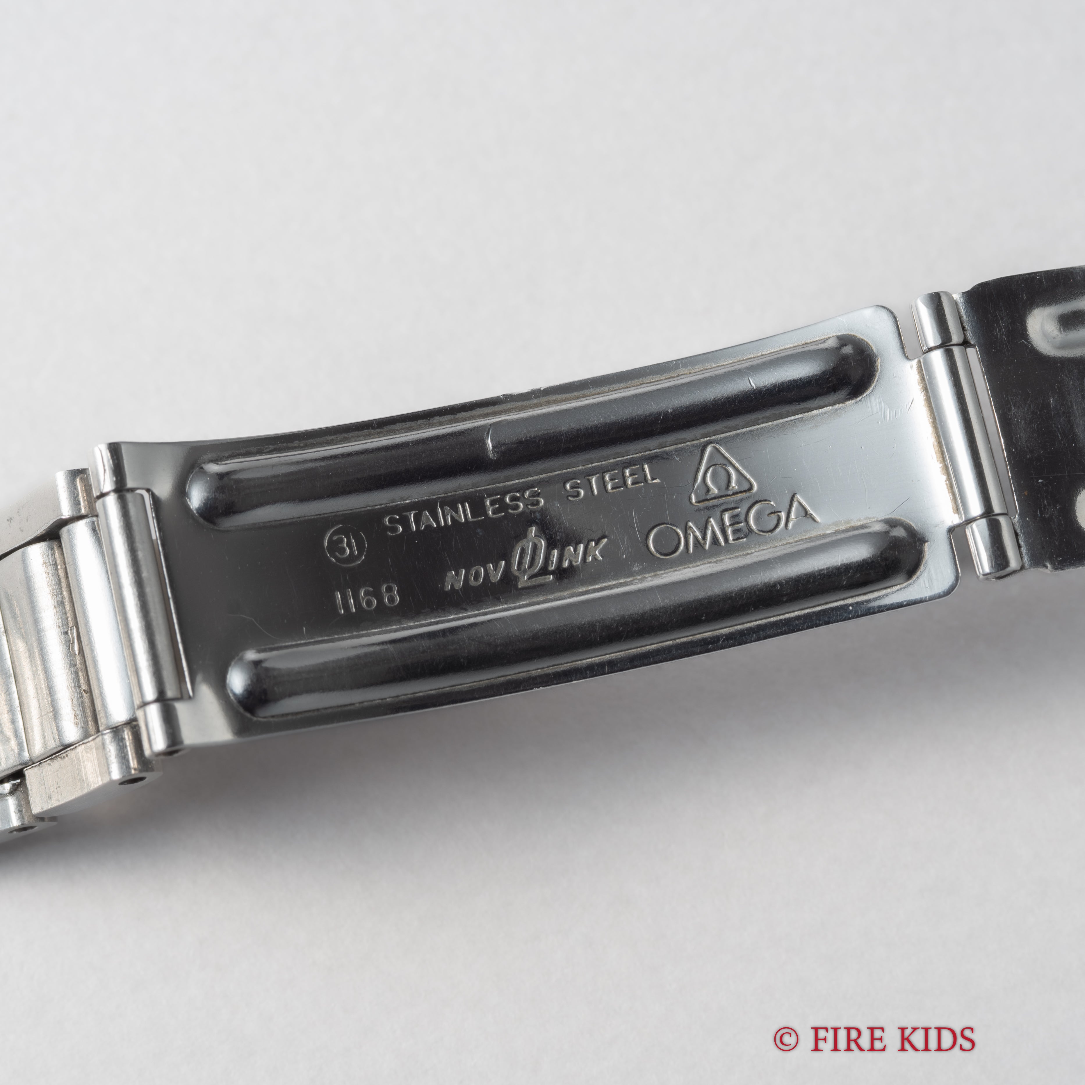 オメガ ジュネーブ 1969年製 ラウンドケース 自動巻 Cal.613 純正3連ブレス