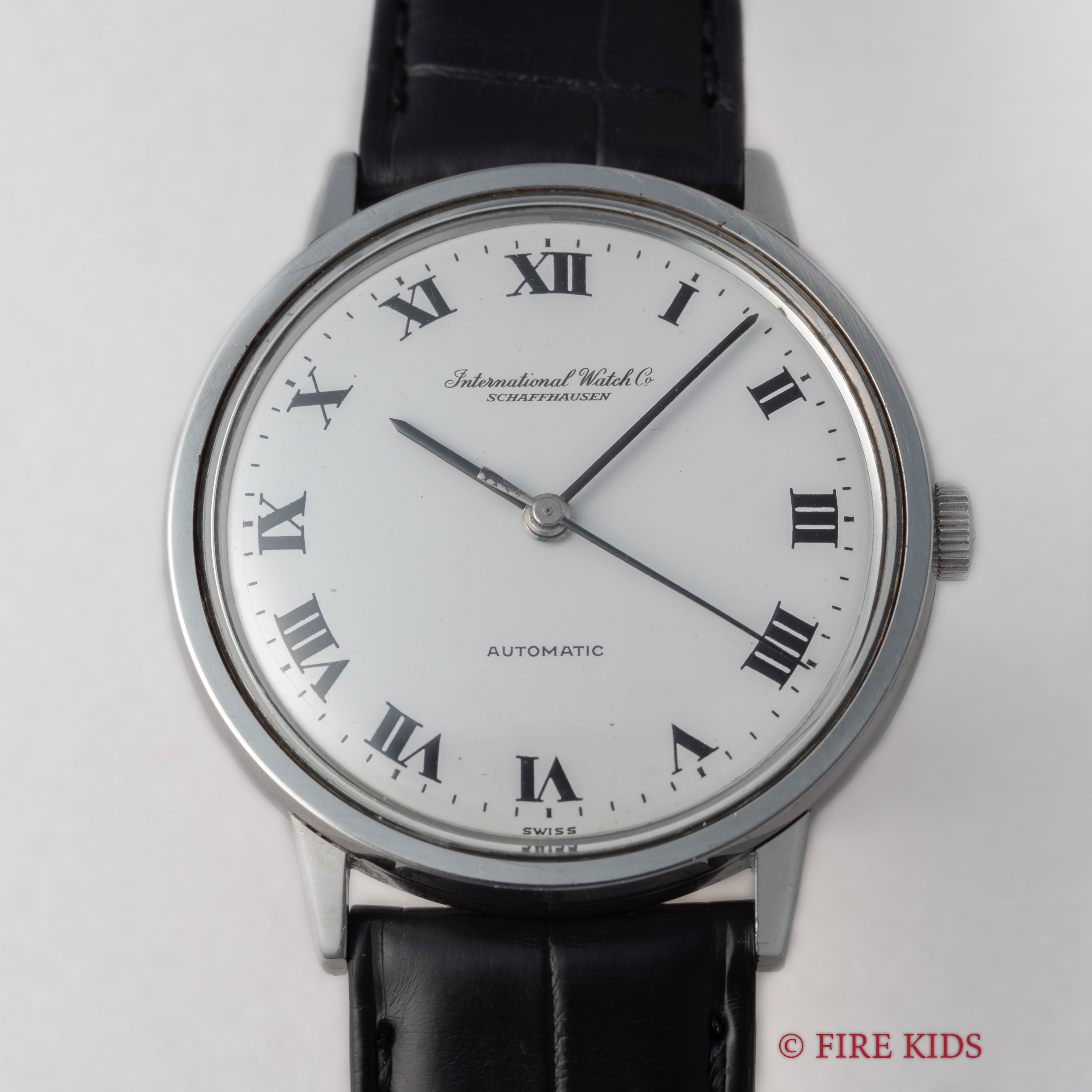 IWC ラウンドモデル オートマチック ホワイトローマンダイヤル 1969年製 お魚リューズ