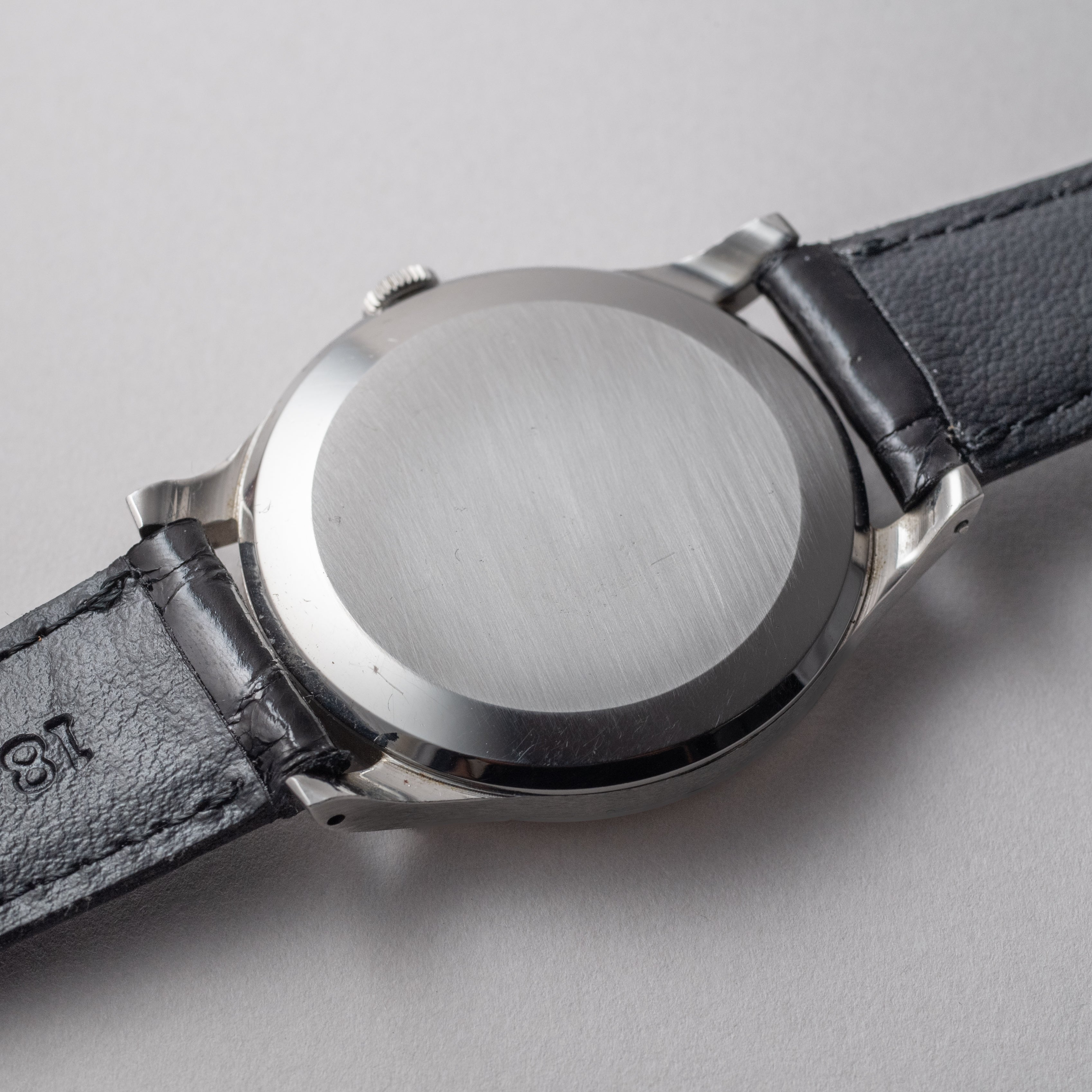 IWC 手巻き Cal.89 1959年製 ラウンドケース