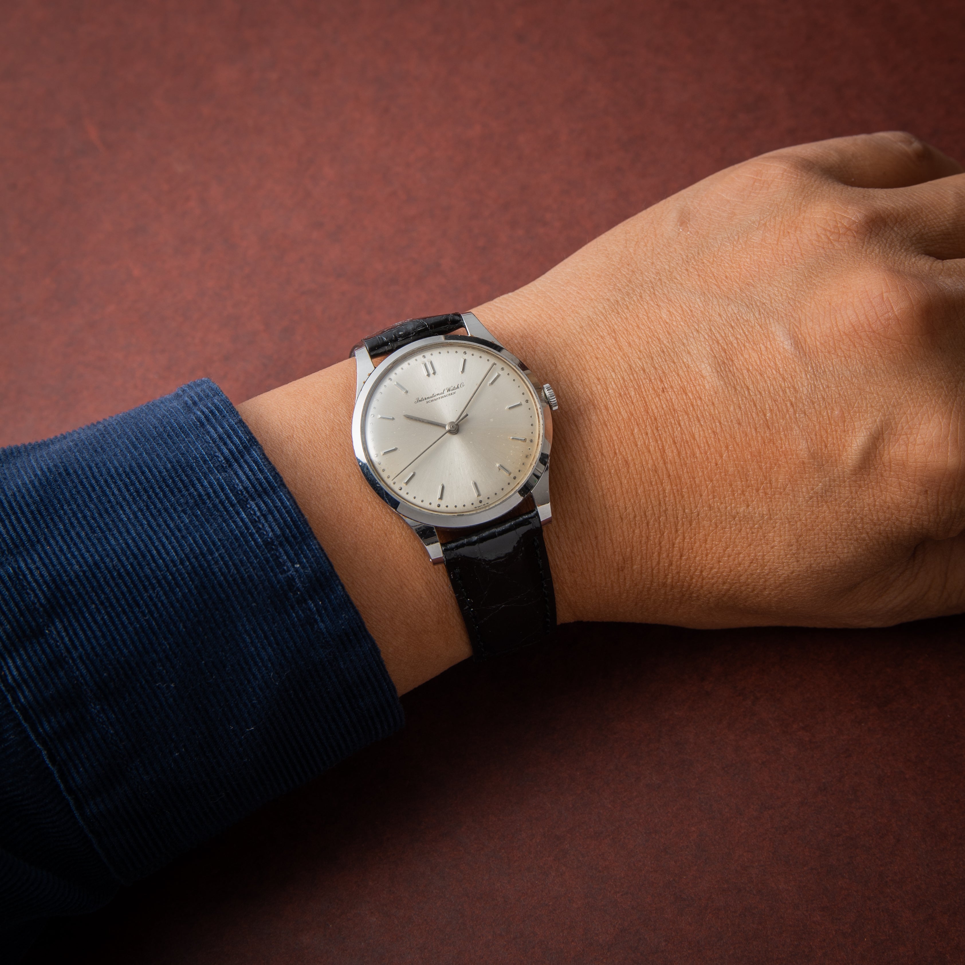 IWC ラウンドケース1965年製 手巻き Cal.89