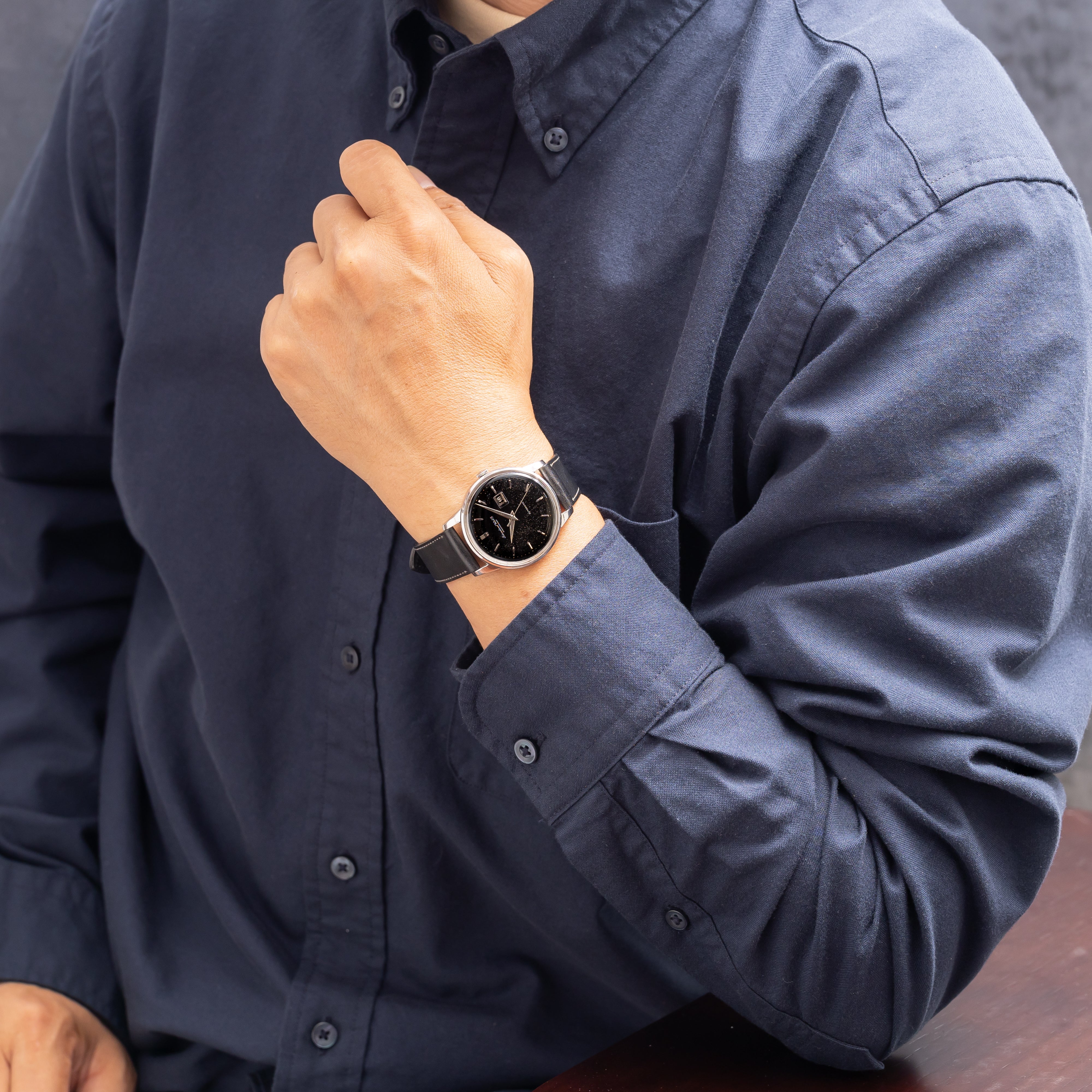 IWC 寄り目 1963年製 ブラックミラーダイヤル 自動巻き