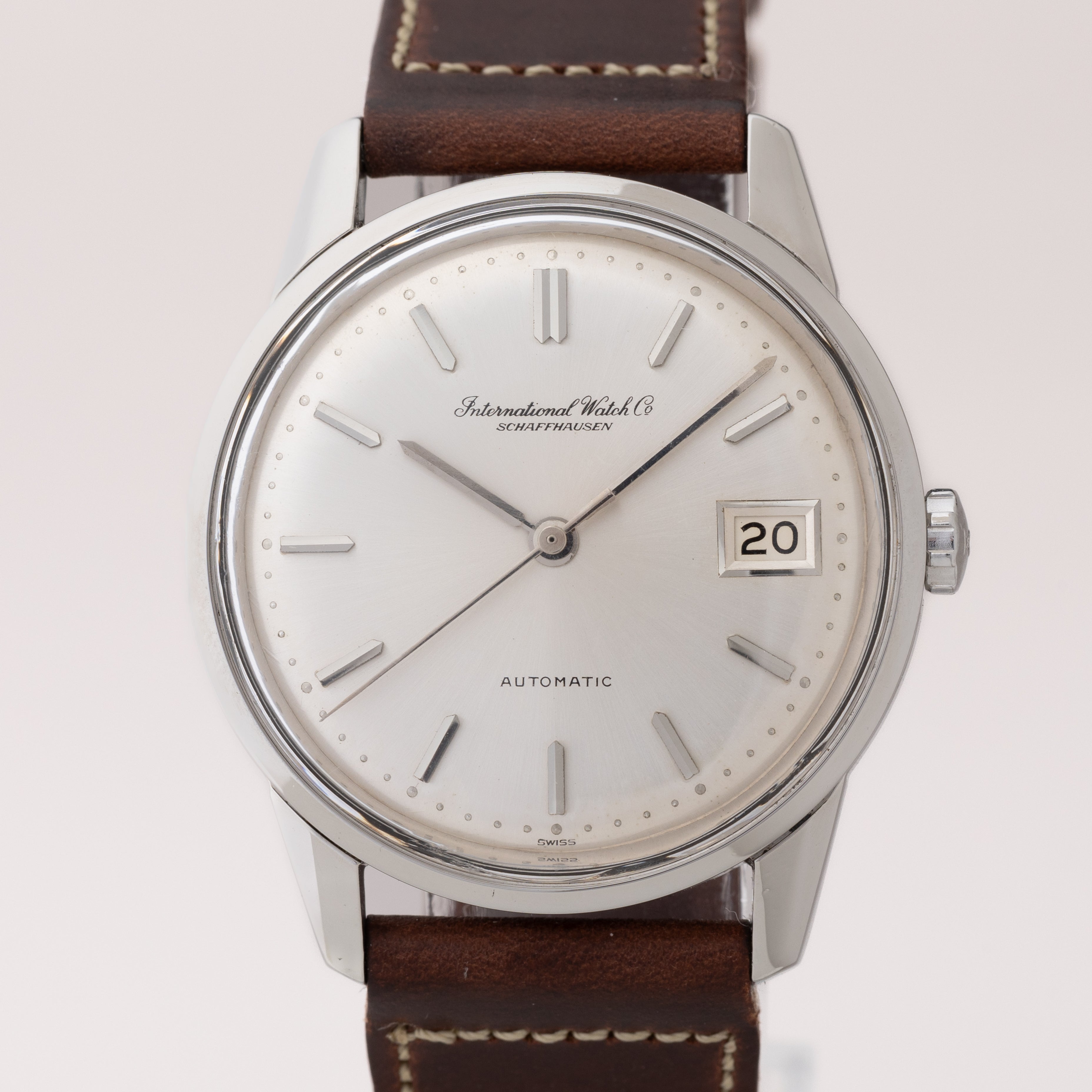 IWC ラウンドケース 1964年製 オートマチック Cal.8541