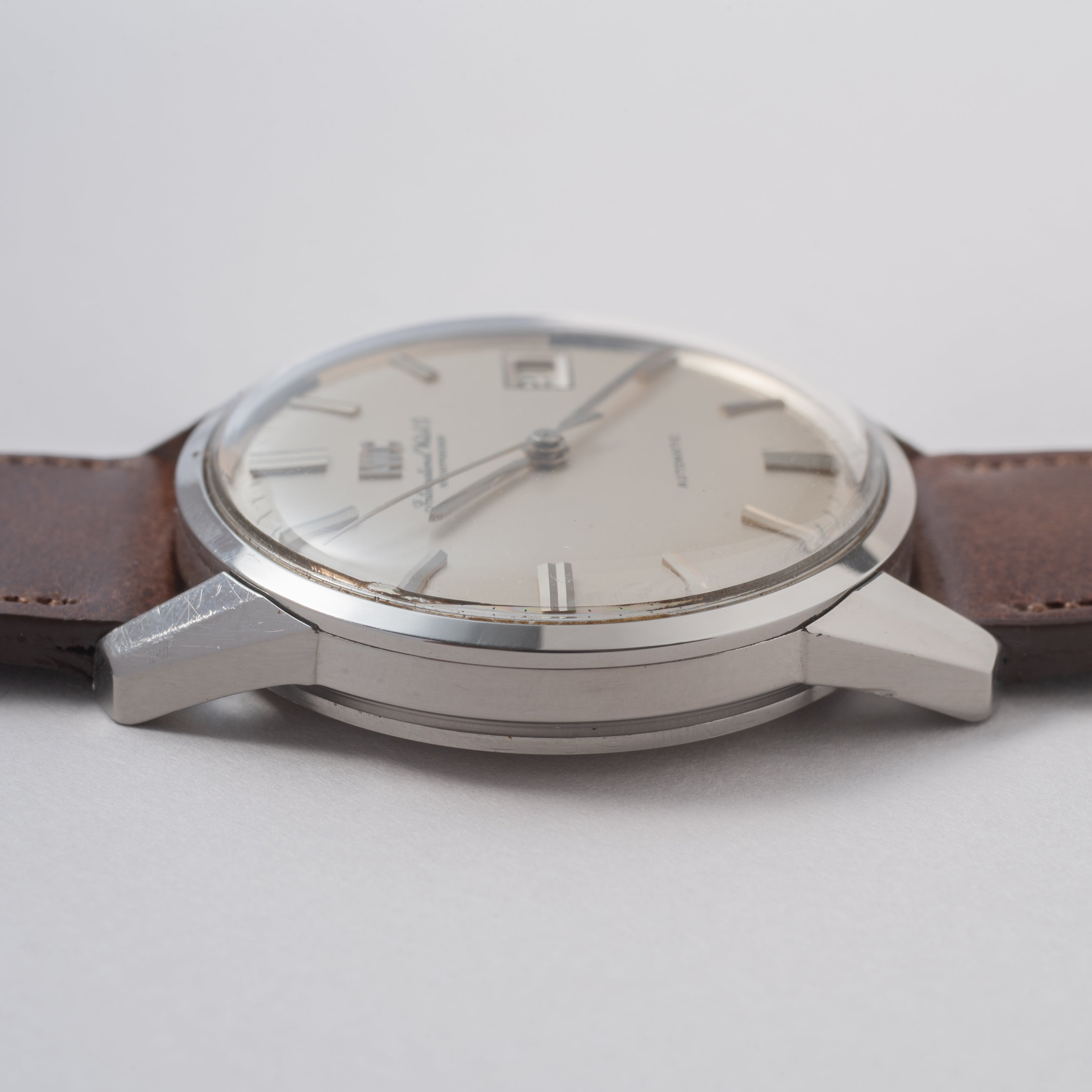 IWC ラウンドケース 1970年製/昭和45年製 Cal.8541B 自動巻き