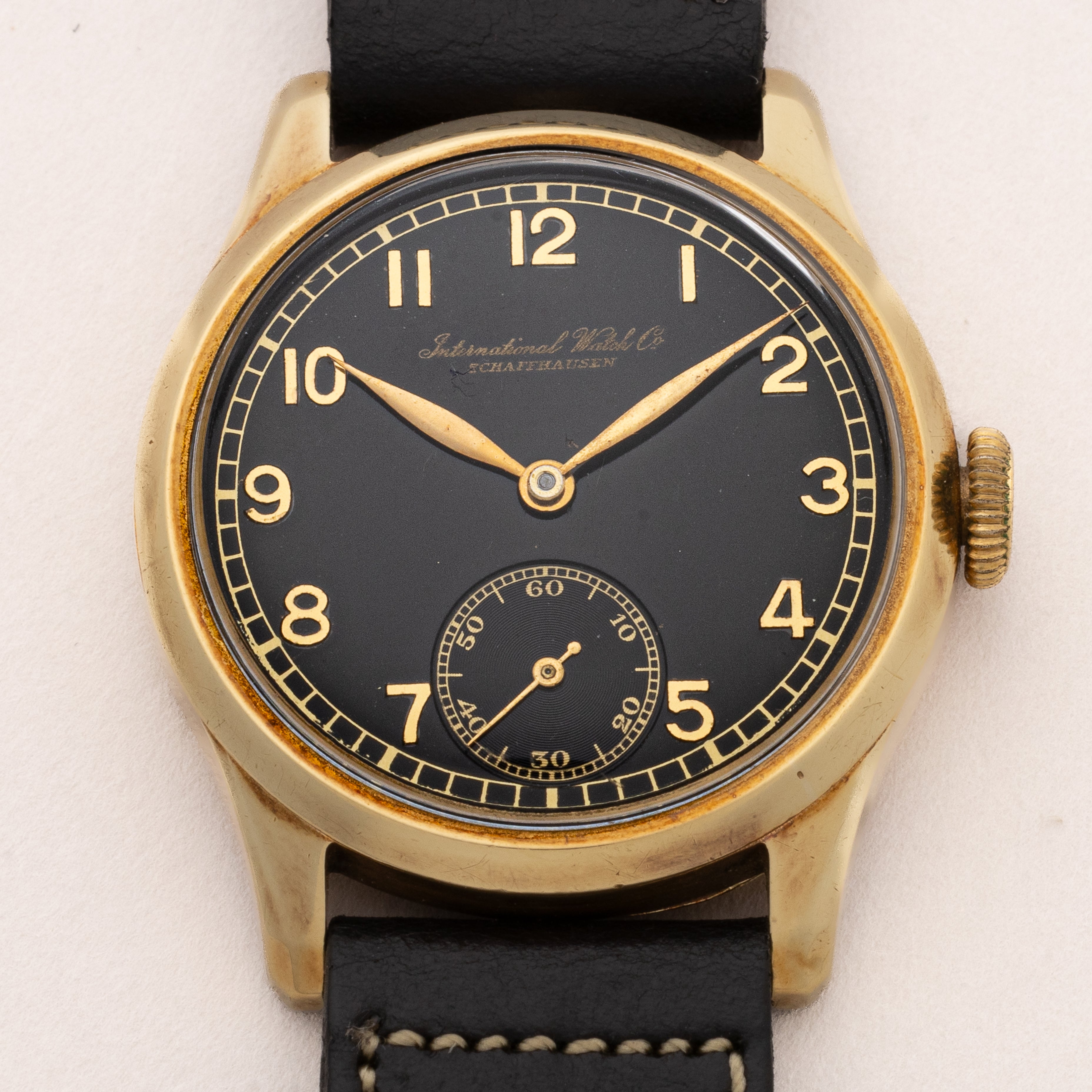 IWC オリジナルブラックダイヤル Cal.83 1937年製 14金無垢ケース 手巻 オールドインター