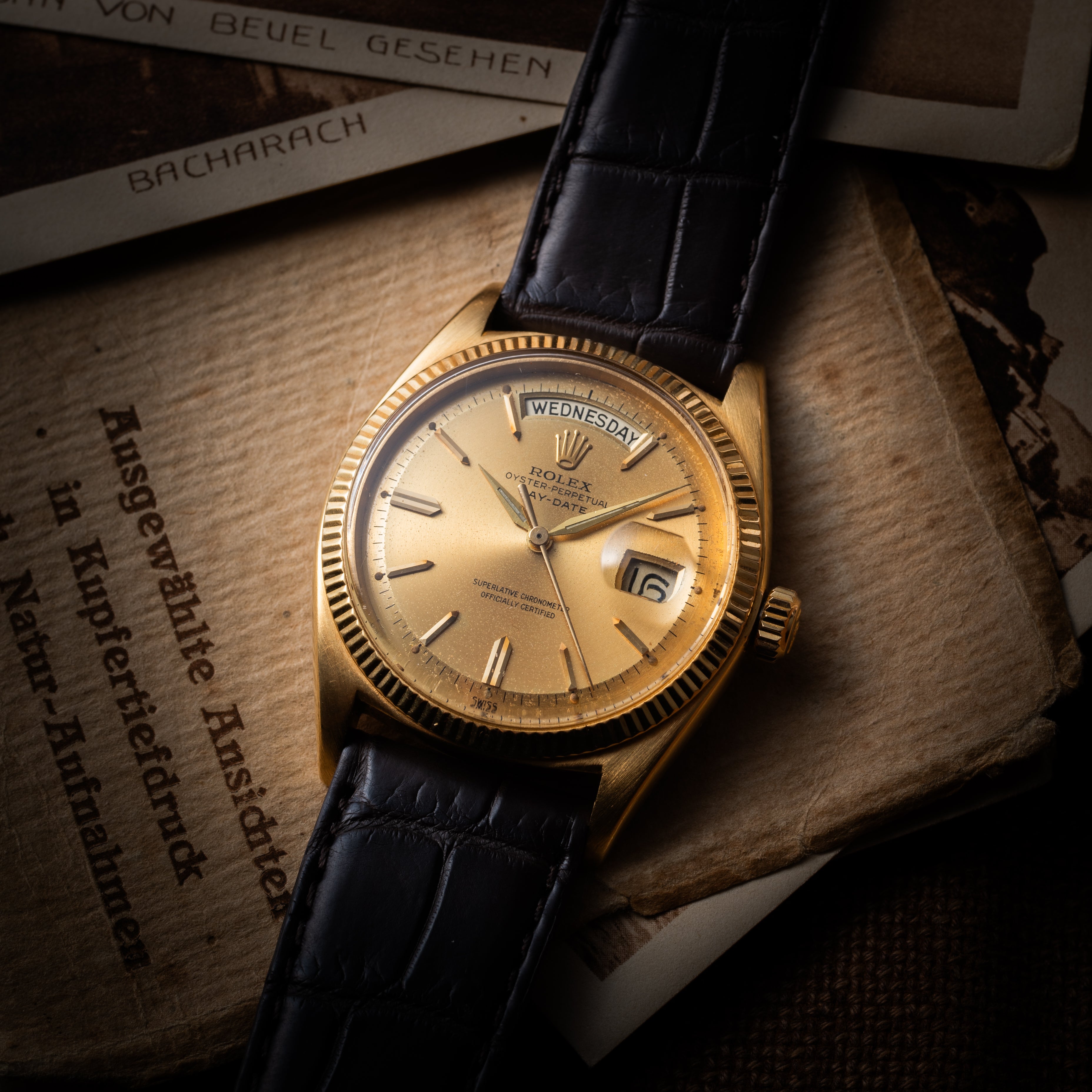 フレデリックコンスタント 腕時計 ゴールド ヴィンテージ デイト レザーベルト フレデリックコンスタント 腕時計 ゴールド ヴィンテージ デイト