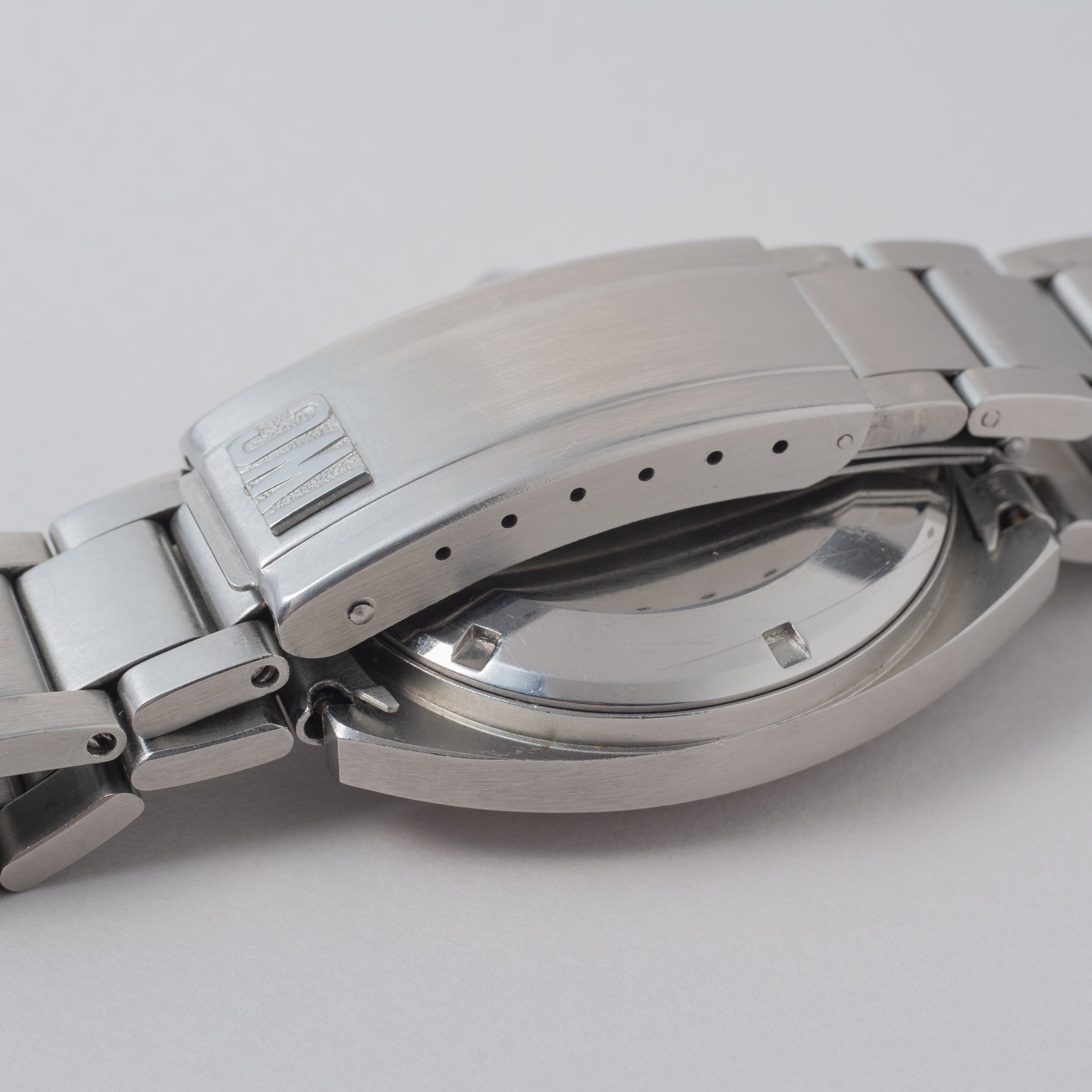 IWC トノー型 オートマチック 1977年製 Cal.8541B