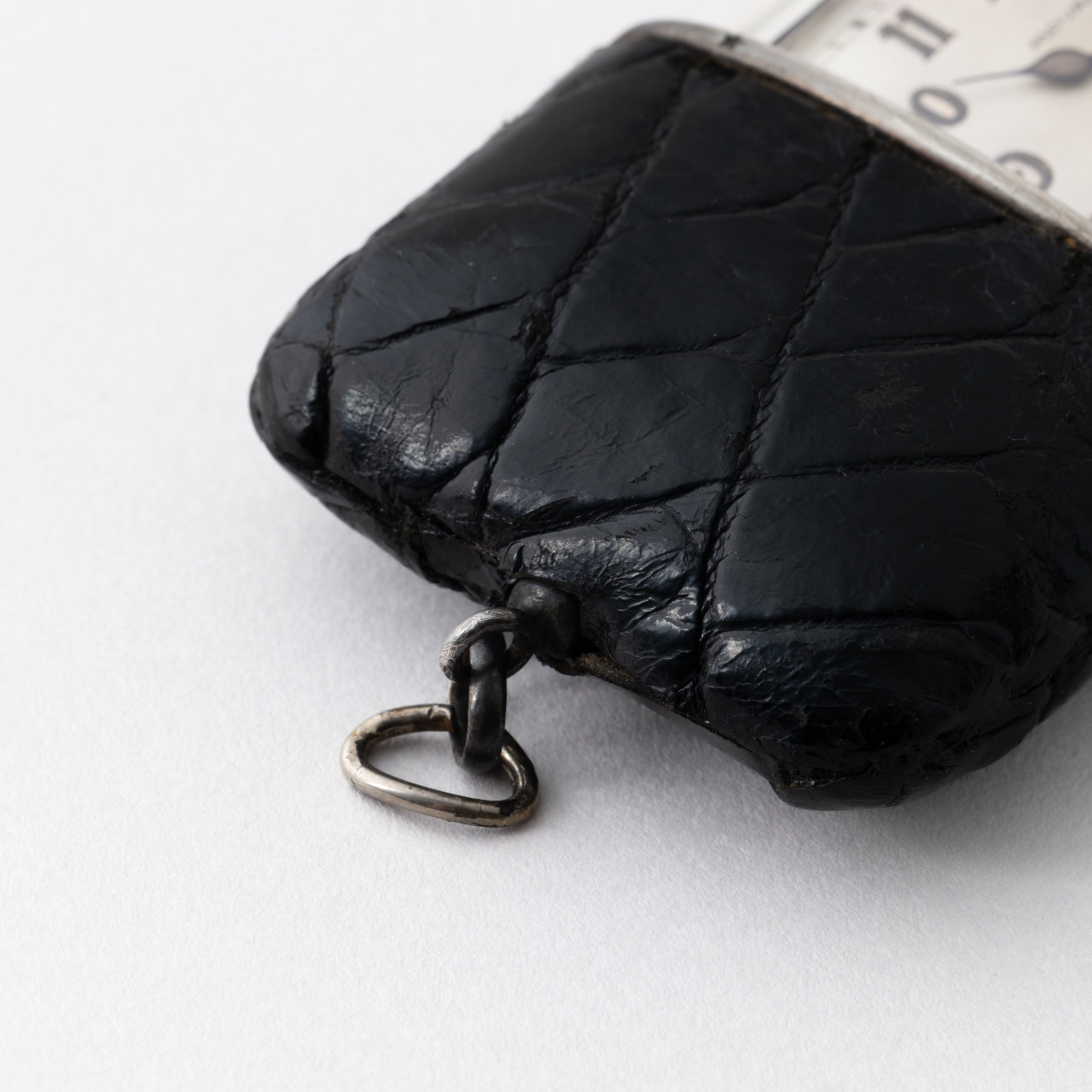 モバード エルメト 銀無垢ケース革巻き トラベルウォッチ 手巻き 1940年代製