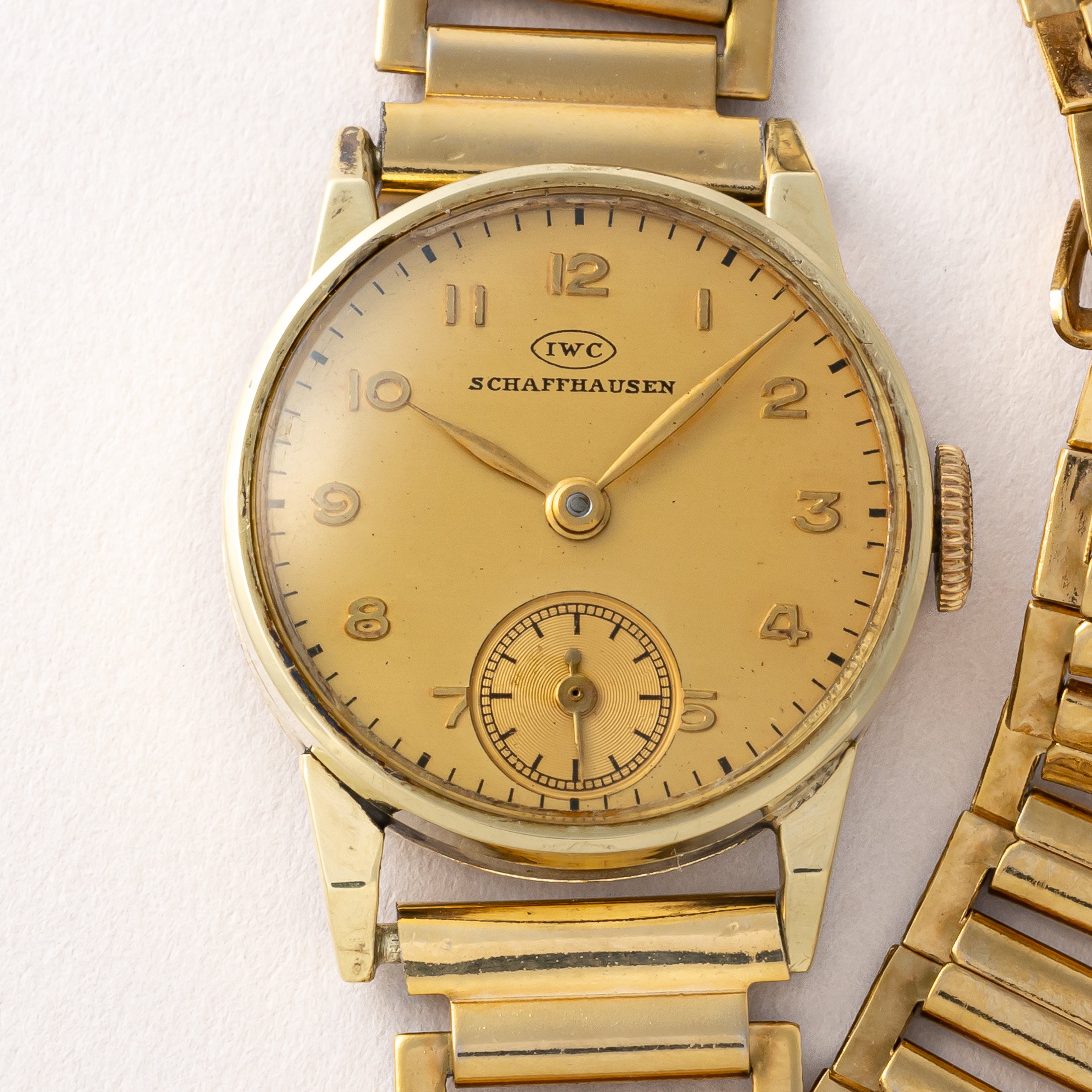 IWC 14金無垢 ラウンドケース 手巻き 1939年製 cal.94 スモールセコンド