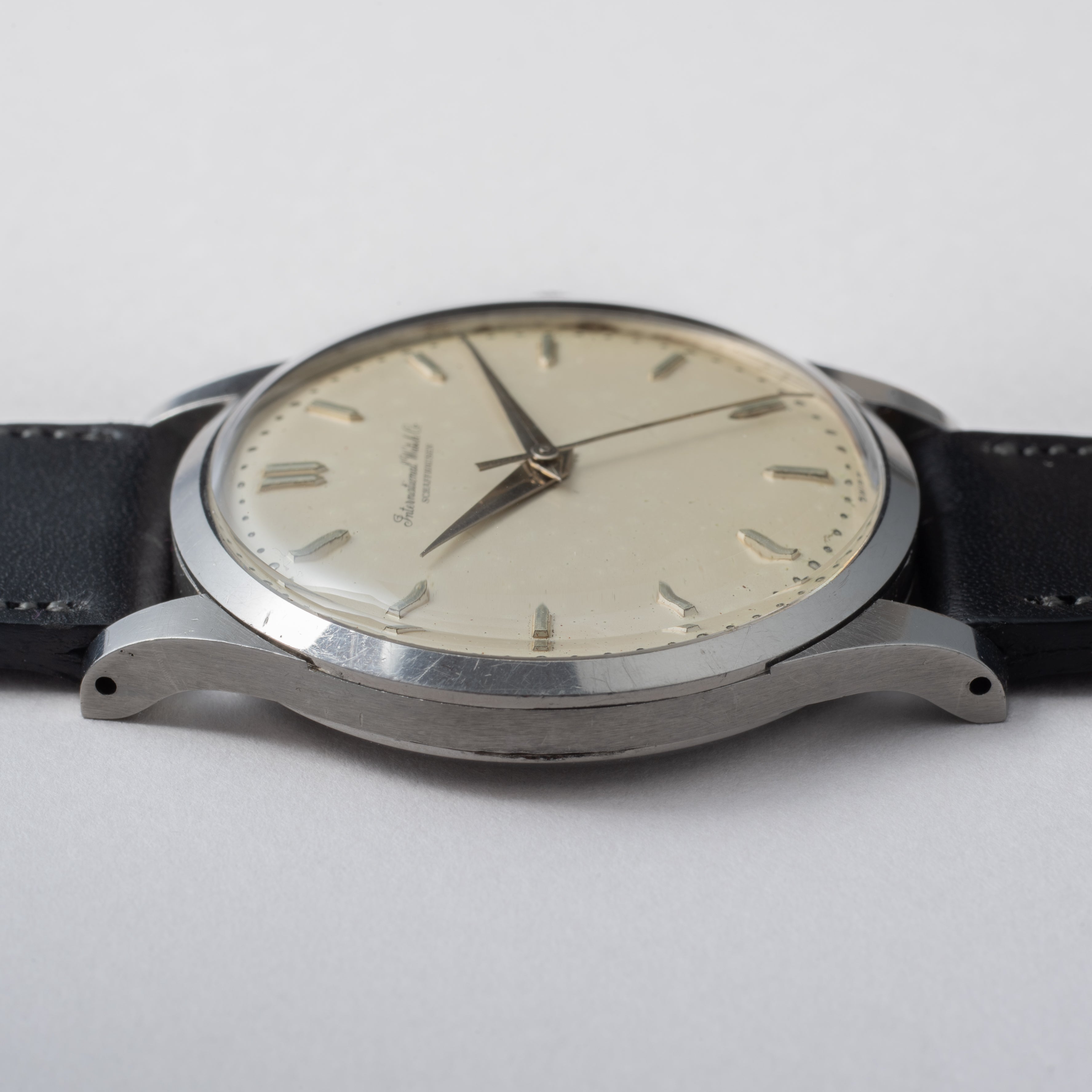 IWC ラウンドケース 1961年製 手巻き Cal.89 砲弾インデックス