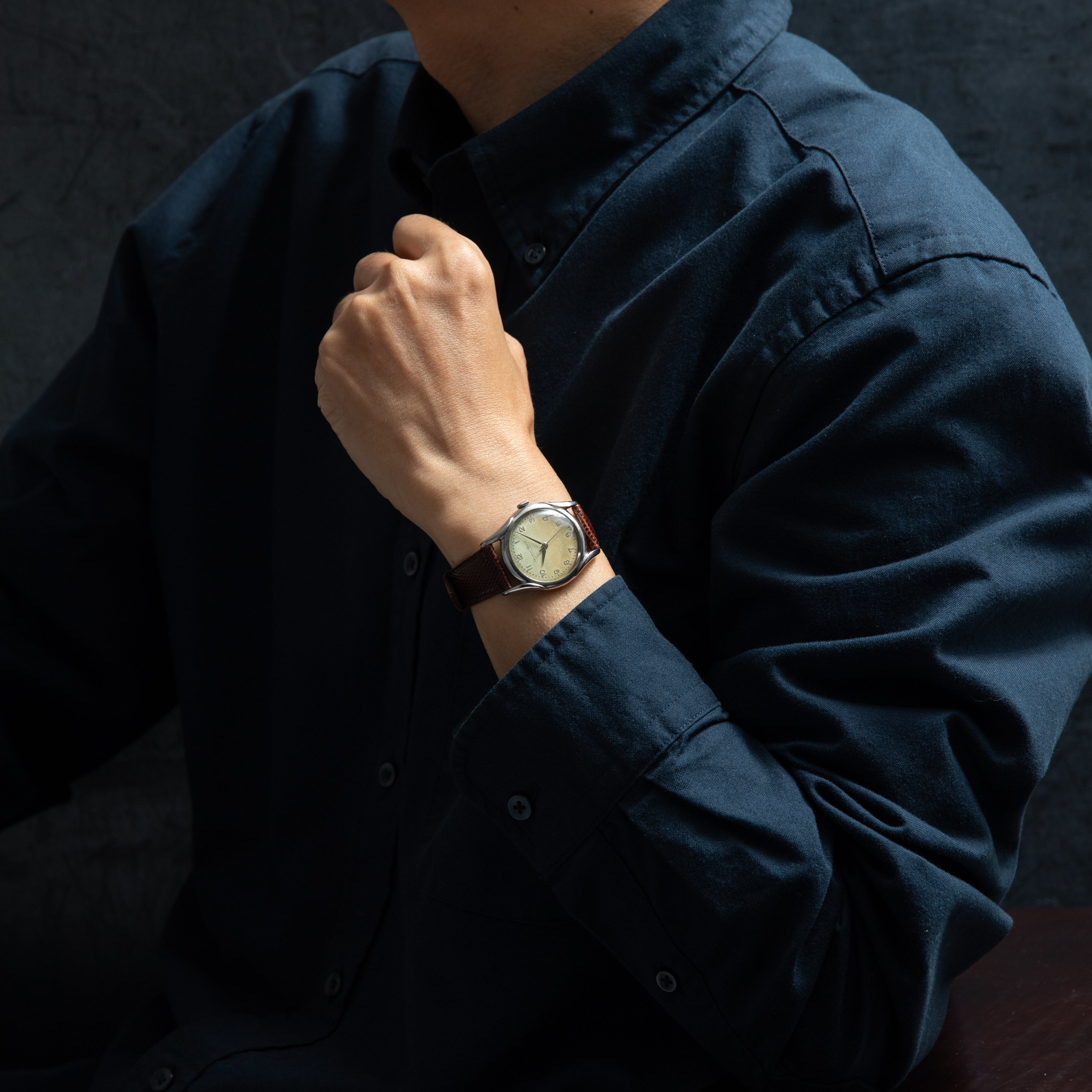 IWC ラウンドケース 1951年製 手巻き Cal.89 全アラビアダイヤル