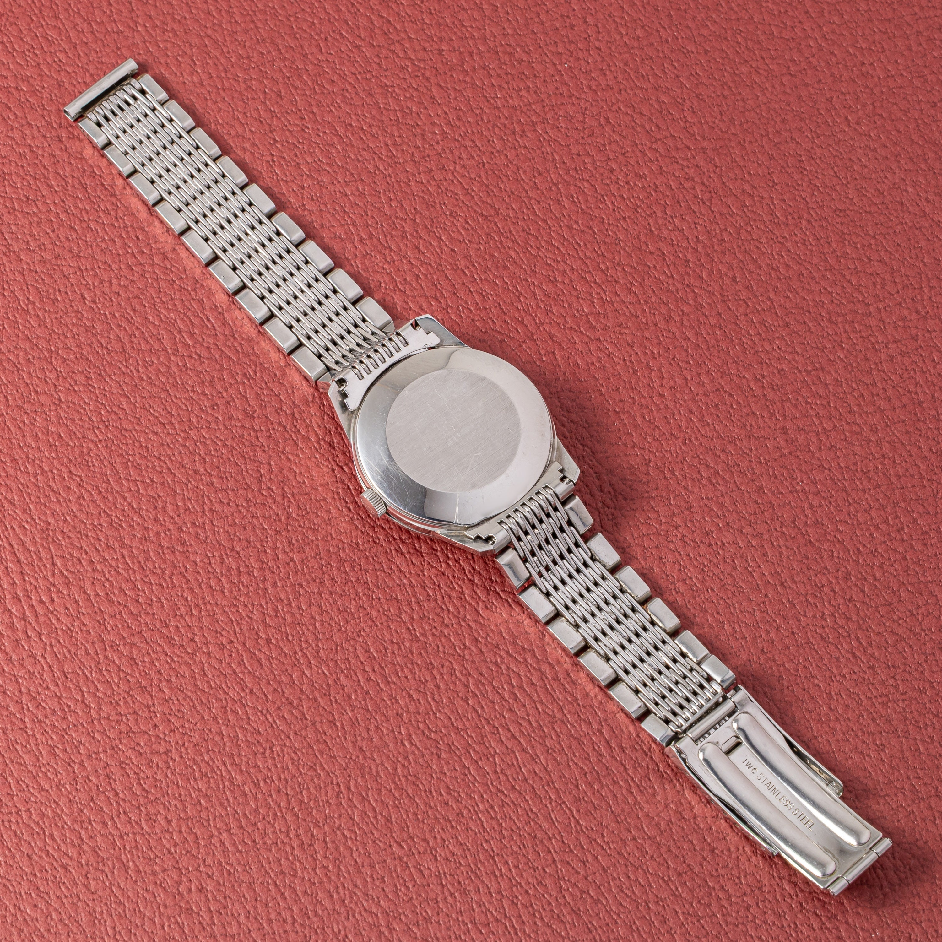 IWC ラウンドケース 自動巻き 1970年製（昭和45年製） Ref.R810A Cal.8541B 純正ブレス付き