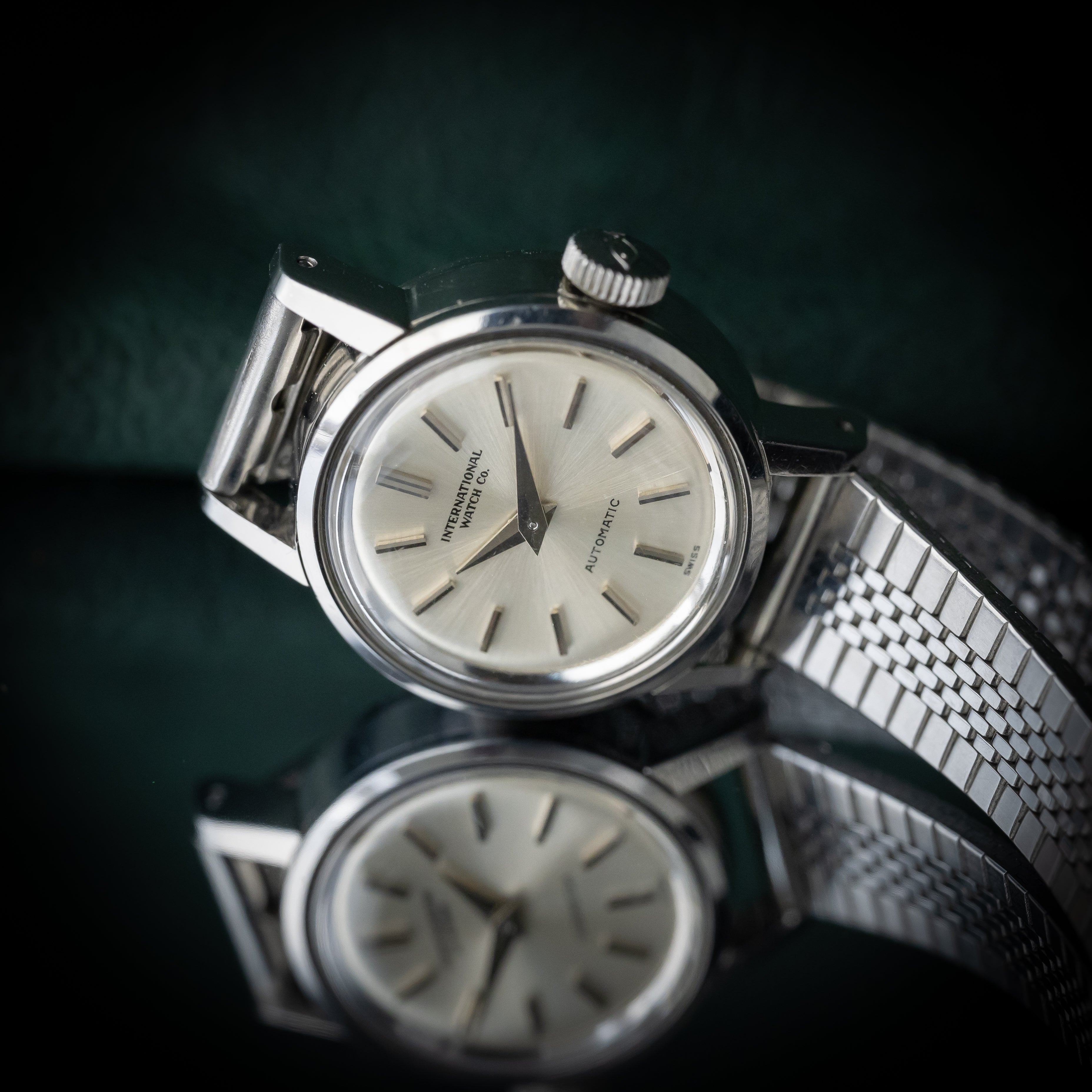 IWC レディース ラウンドケース オートマチック 1970年製/昭和45年製