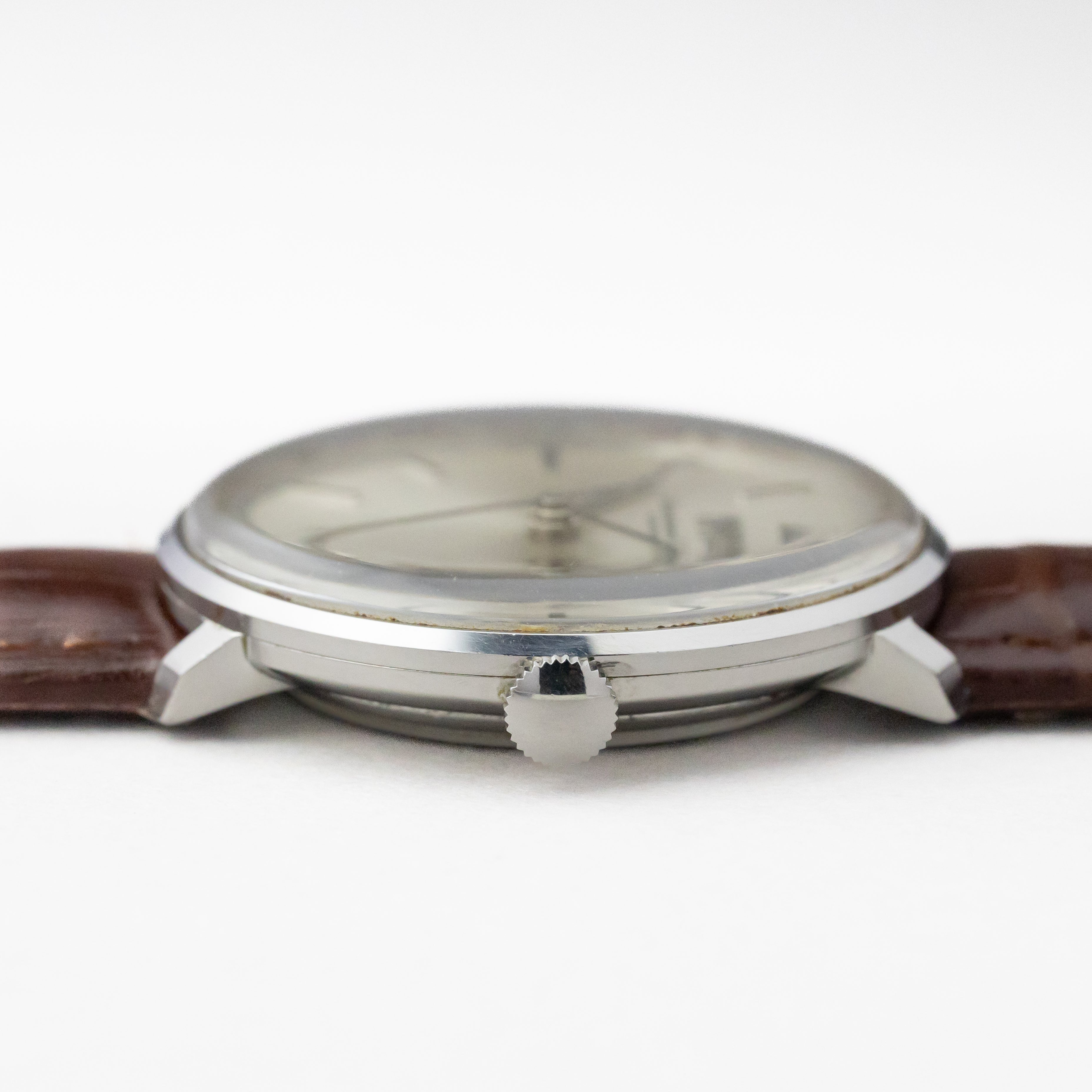 IWC ラウンドケース 裏ブタスケルトン 1973年製 手巻きCal.403