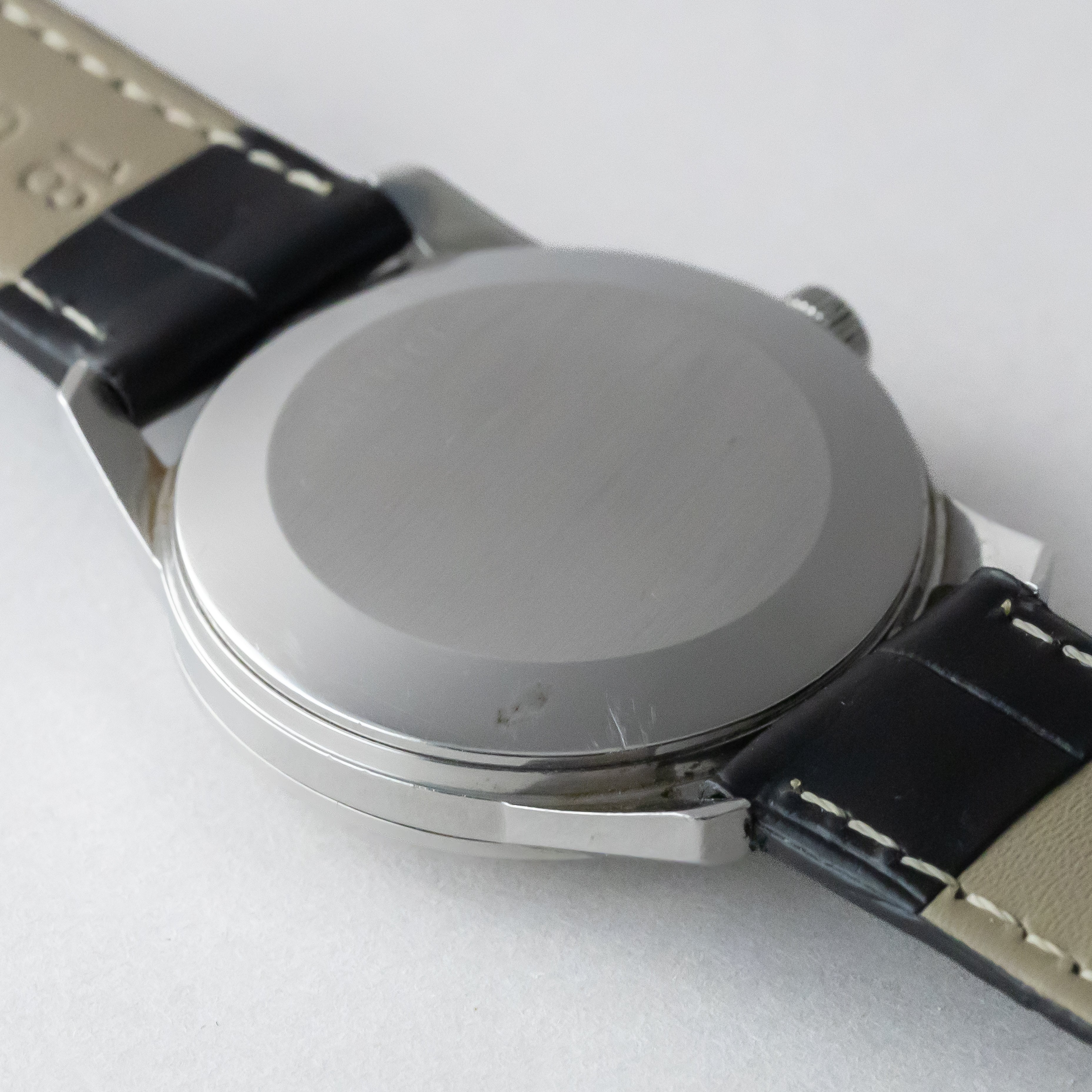 IWC 1971年製 ラウンドケース 自動巻き R810A Cal.8541