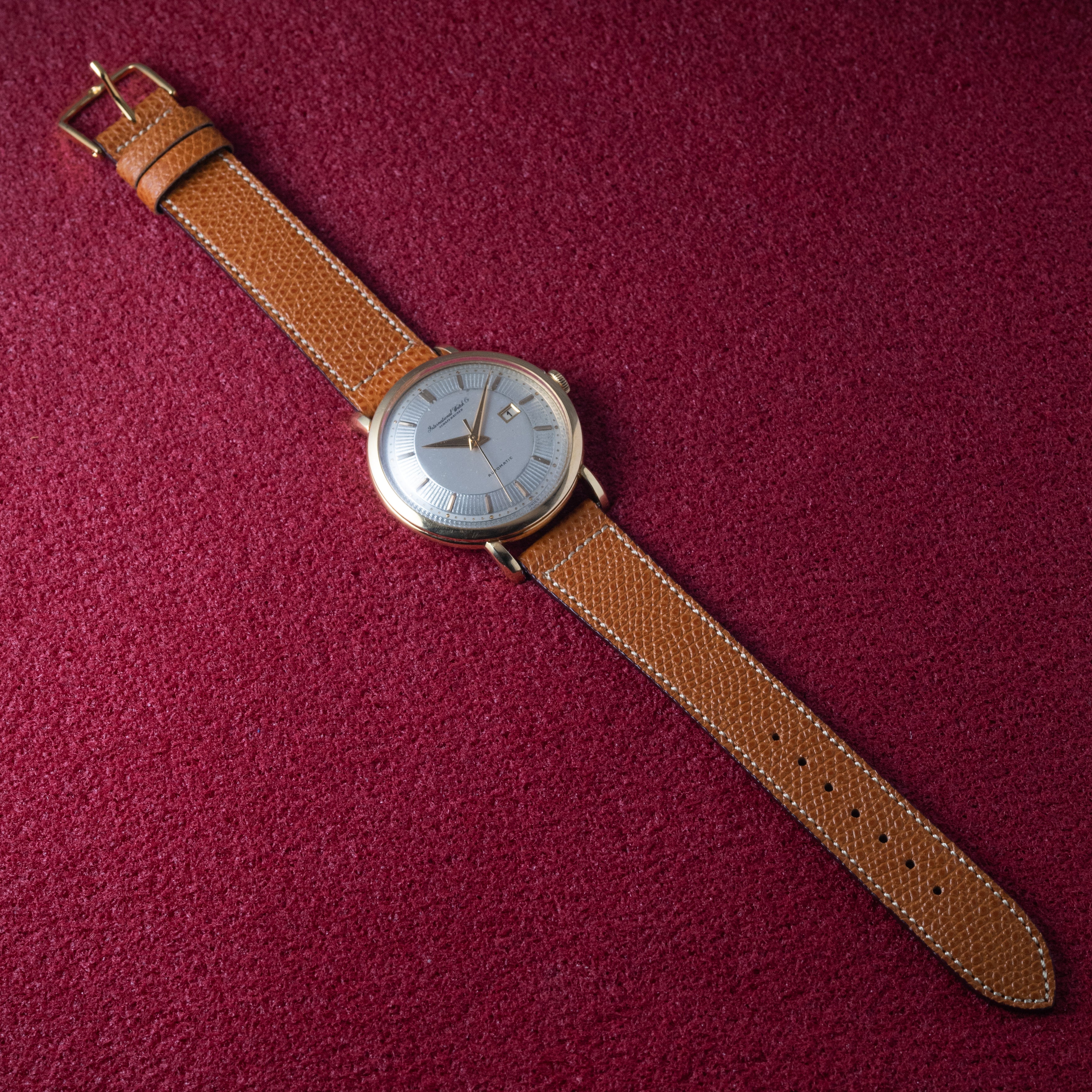 IWC 18金無垢 寄り目 1959年製 Cal.8531 ラウンドケース