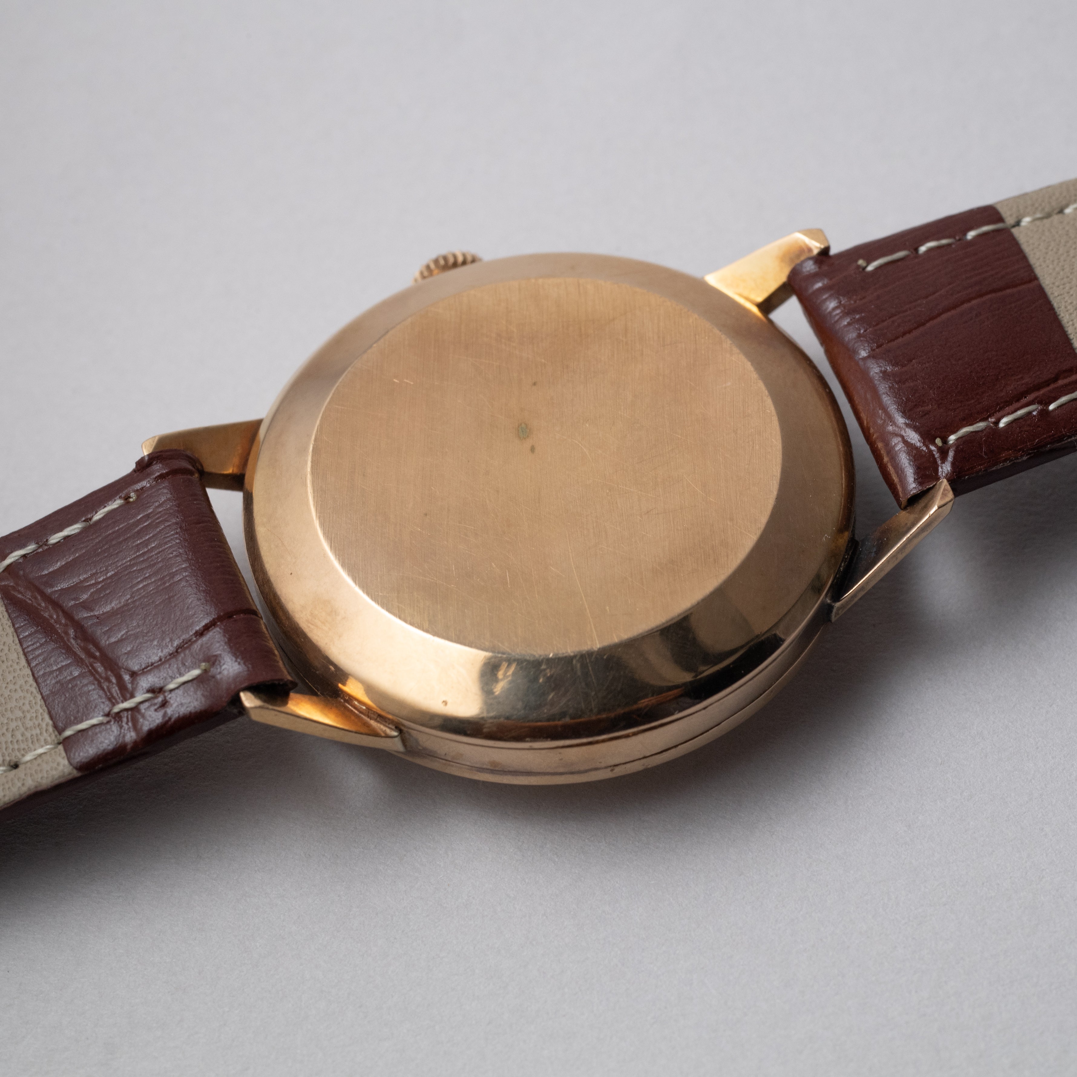 IWC 18金無垢 1967年製 ラウンドケース Cal.854