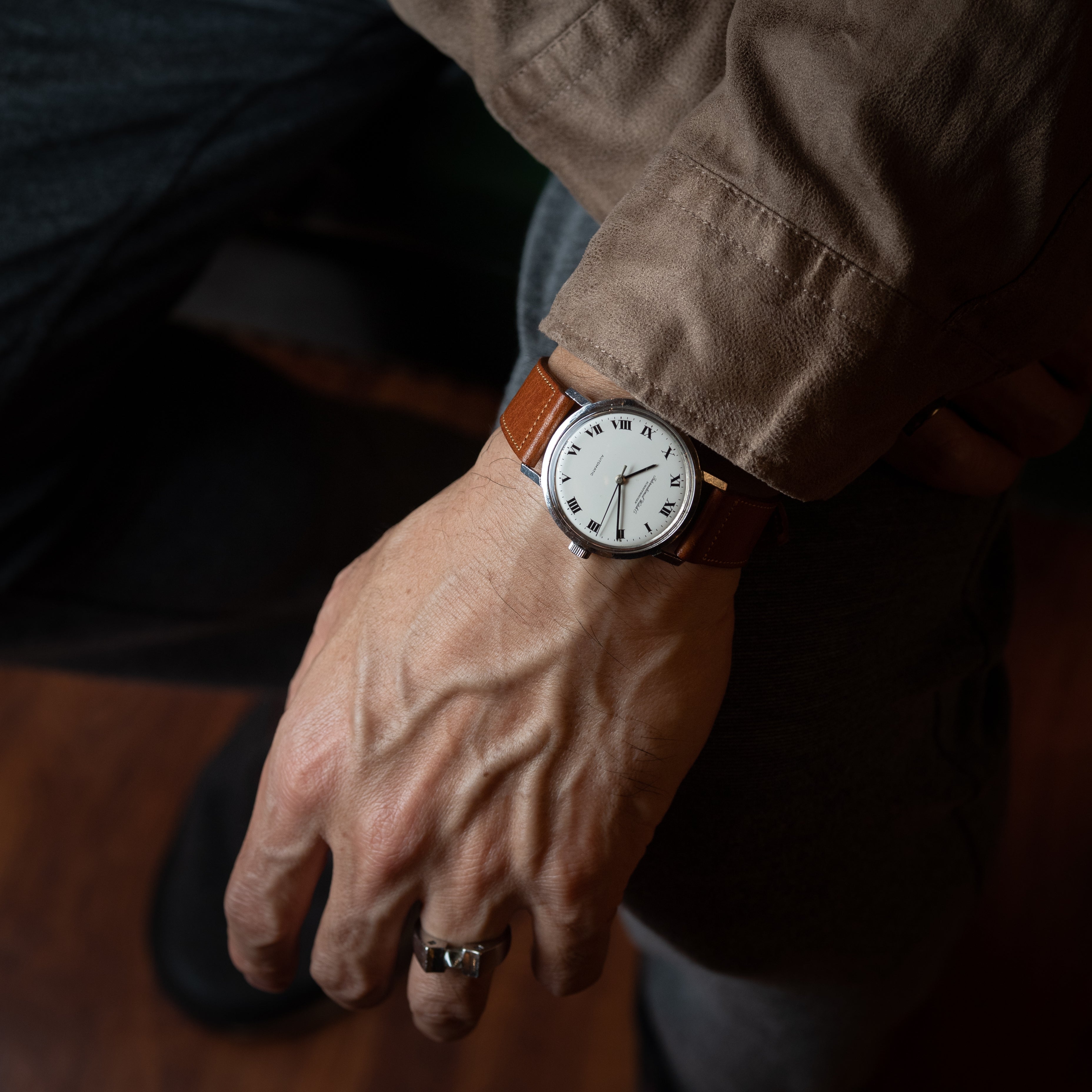 IWC ラウンド 1971年製 オートマチック Cal.854B ホワイトローマン ノンデイト